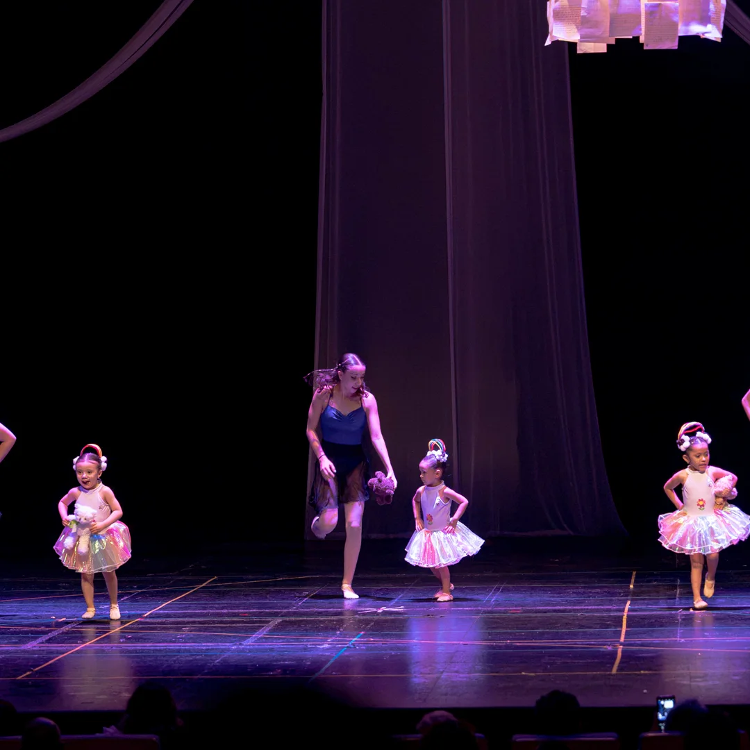 Primeros Pasos - The Crown Dance Studio
