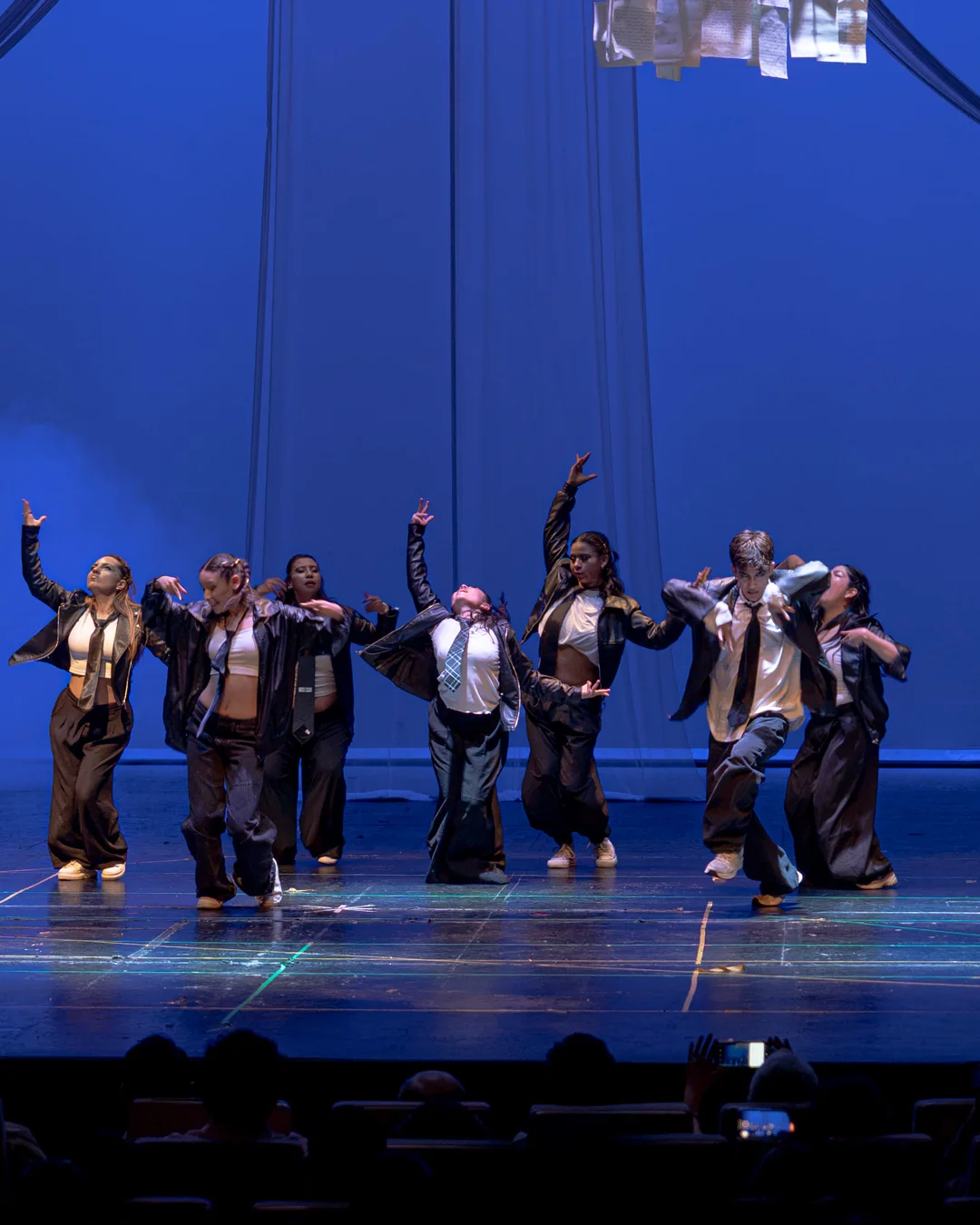 Groove & Aislamiento - The Crown Dance Studio