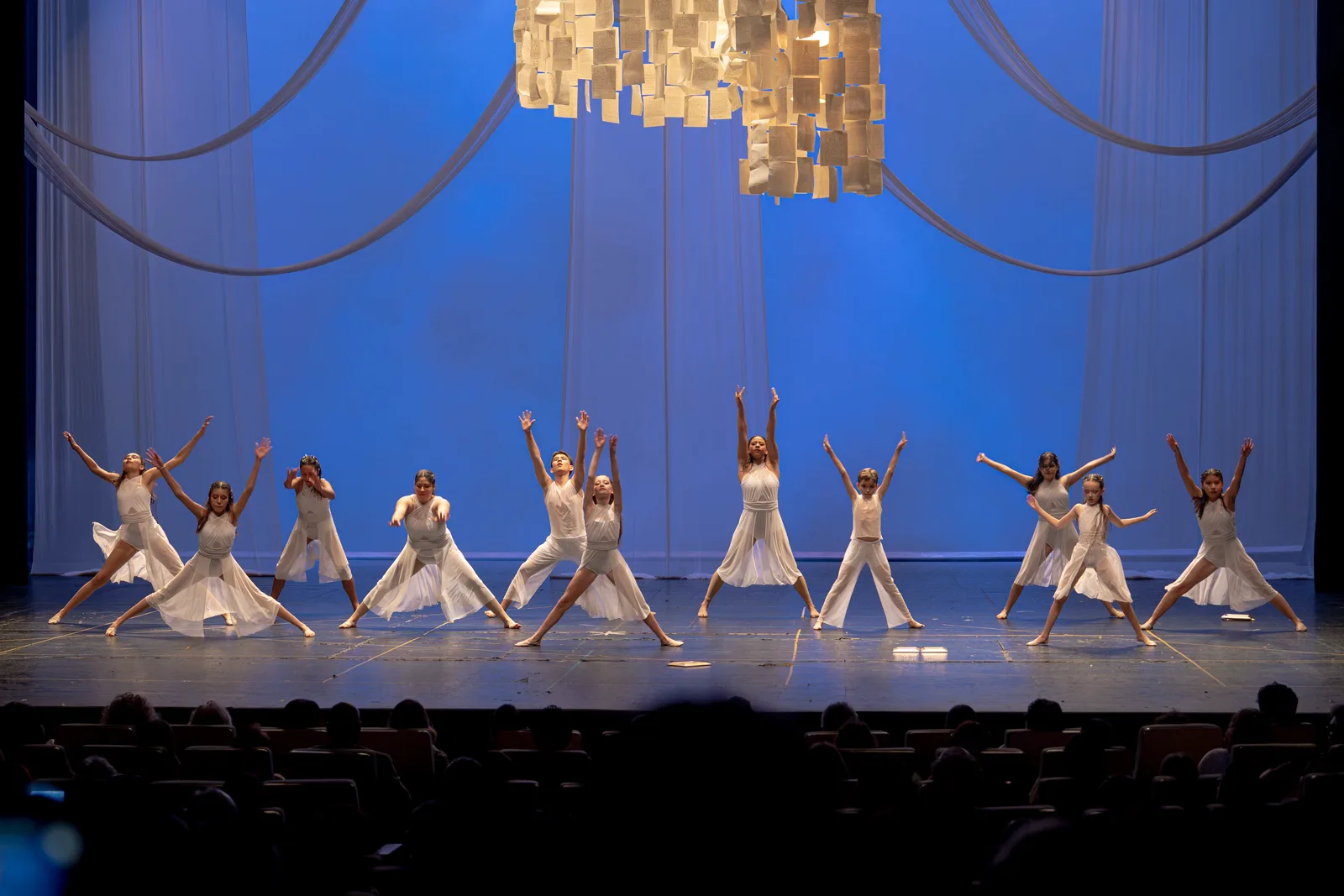 Broadway & Sincronía - The Crown Dance Studio